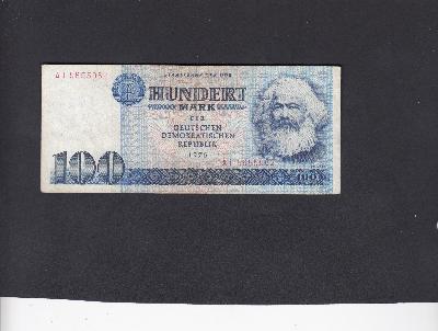 Beschrijving voorzijde: K.MARX